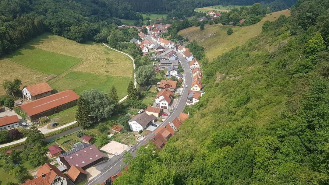 Burgenwelt Im Wilden Sueden